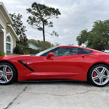 Showroom-Shine-Luxury-Treatment-Your-Sports-Car-Deserves 1